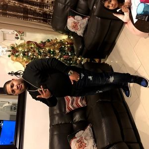 Meet your Posher, Jonathan